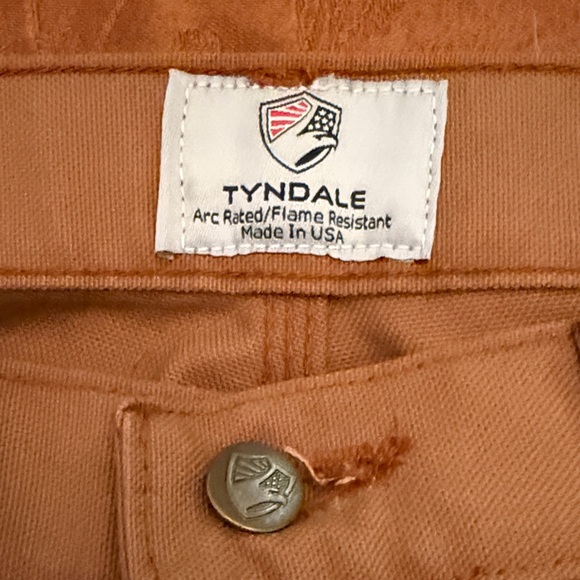 TYNDALE FR. Like new condition never been worn.